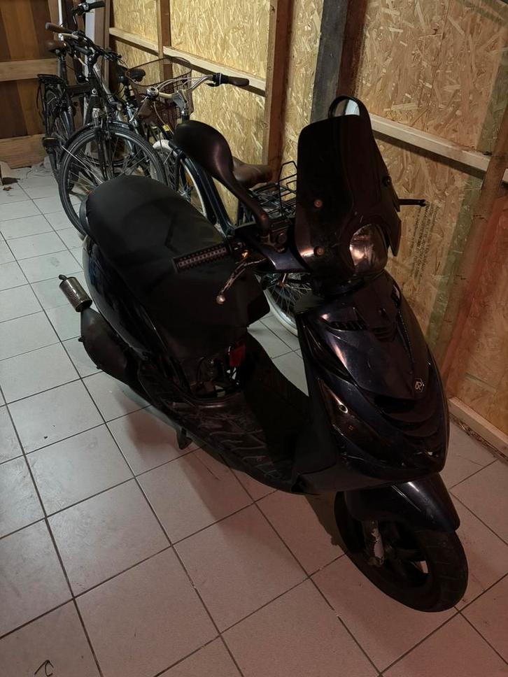 Zip b klasse 2 takt, Fietsen en Brommers, Scooters | Piaggio, Zo goed als nieuw, Zip, Ophalen