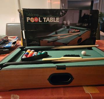 Mini Pool table  beschikbaar voor biedingen