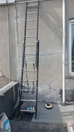 2 delige schuifladder 3 maal gebruikt, Doe-het-zelf en Bouw, Ladders en Trappen, Zo goed als nieuw, Ophalen