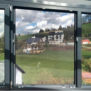 Moustiquaire  beschikbaar voor biedingen