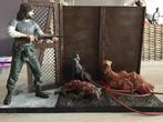 The Thing (1982) MacReady in Kennel Box Set Diorama - Sota T, Ophalen of Verzenden, Zo goed als nieuw, Film, Actiefiguur of Pop