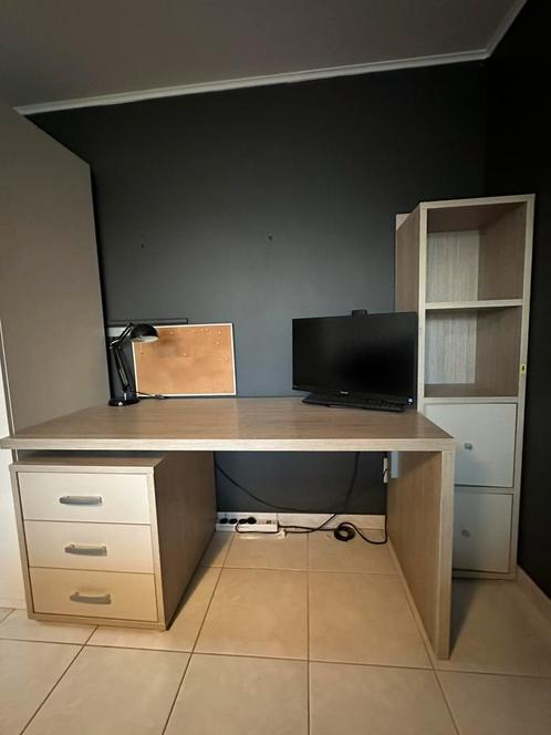 TE KOOP: bureau en bijhorende kast, Huis en Inrichting, Bureaus, Ophalen