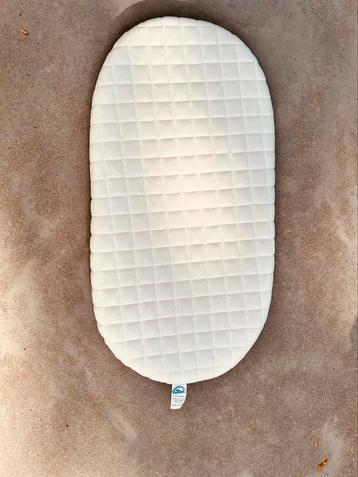 Ronde (kinderwagen/wieg)matras baby beschikbaar voor biedingen
