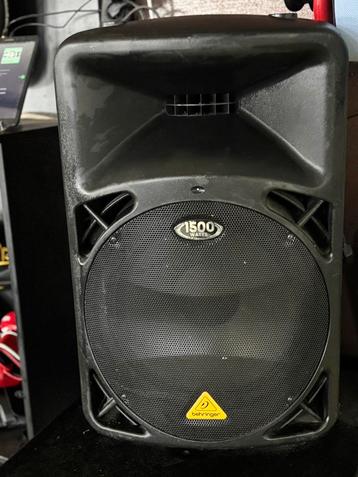 Actieve Boxen en bass kasten te koop Behringer te koop! beschikbaar voor biedingen