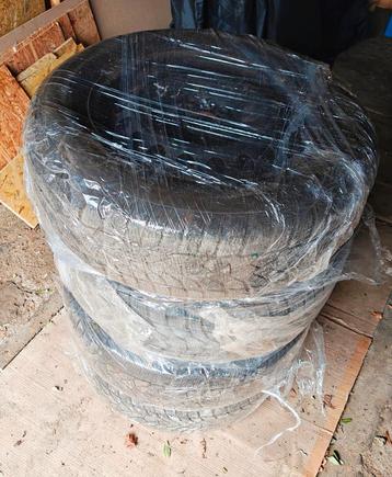 4 UNIROYAL WinterExpert wintervelgbanden beschikbaar voor biedingen