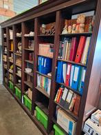 Stevige boekenkast, Enlèvement