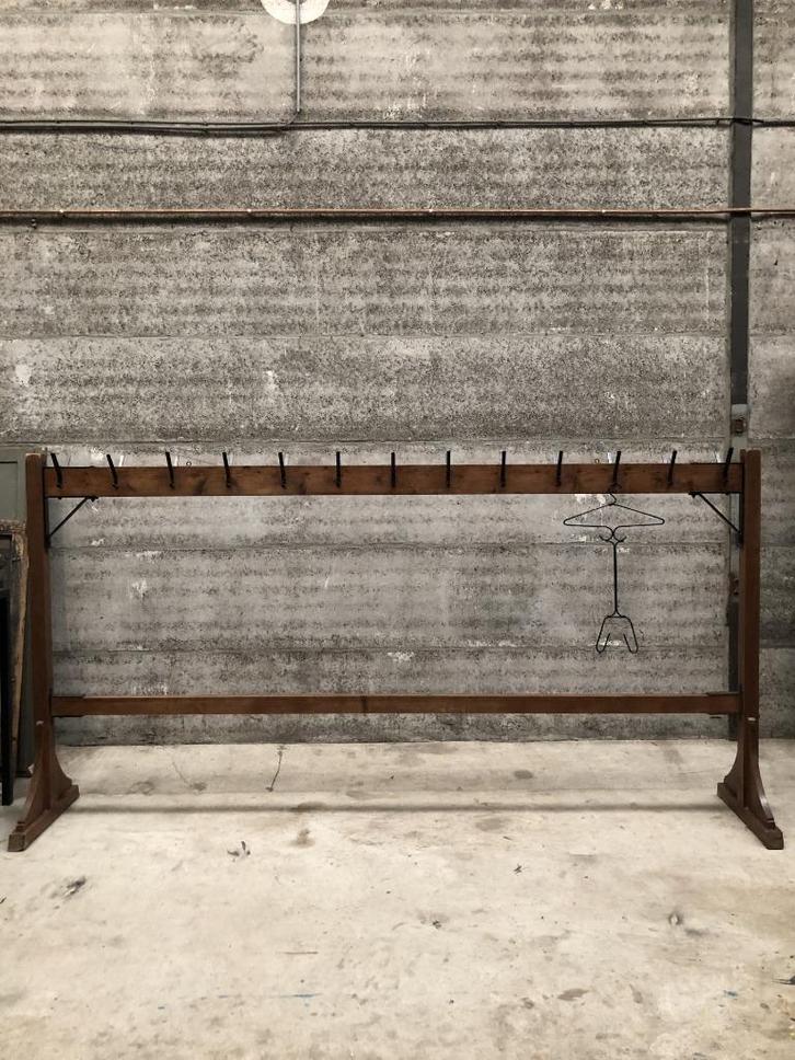 Antieke schoolkapstok lengte 331 cm, Huis en Inrichting, Woonaccessoires | Kapstokken, Zo goed als nieuw, Staande kapstok, 150 tot 200 cm