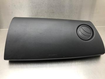 AIRBAG GENOU DROIT Suzuki Swift (ZA / ZC / ZD1 / 2/3/9), Utilisé, Suzuki