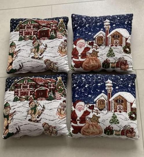 4 kussentjes -  kerst decoratie (36/34 cm.), Diversen, Kerst, Zo goed als nieuw, Ophalen of Verzenden