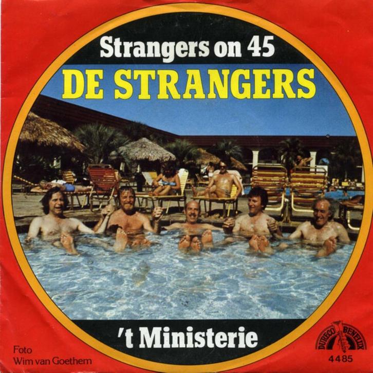 e Strangers – Strangers On 45 / 't Ministerie (7"), Cd's en Dvd's, Vinyl Singles, Gebruikt, Single, Nederlandstalig, 7 inch, Ophalen of Verzenden