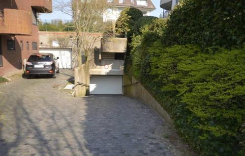 Te Koop: Ondergrondse parkeerplaats te Knokke, Immo, Garages en Parkeerplaatsen, Provincie West-Vlaanderen