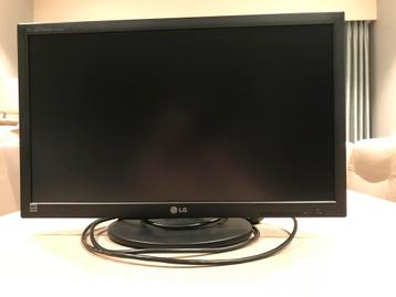 Computerscherm LG 24 inch beschikbaar voor biedingen