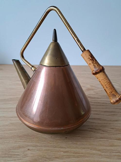 Ketel, koper, bijzondere vormgeving. Amsterdamse school, Antiek en Kunst, Antiek | Brons en Koper, Koper, Ophalen of Verzenden