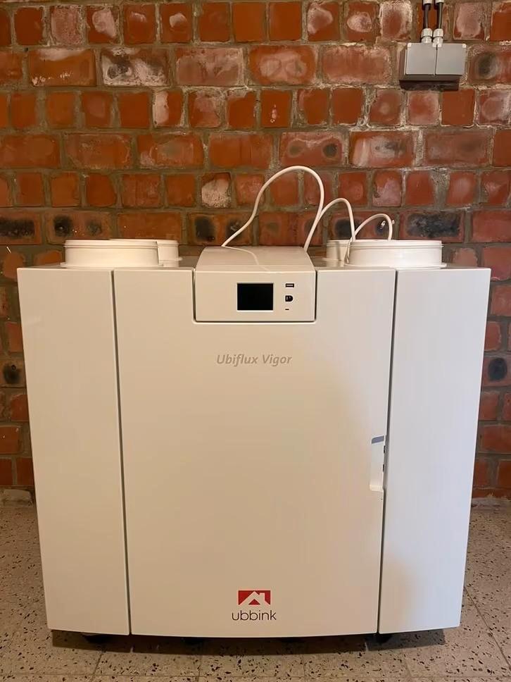 Ventilatiemachine Ubiflex Vigor W325 4/0 links systeem D, Doe-het-zelf en Bouw, Ventilatie en Afzuiging, Zo goed als nieuw, Ventilator en Afzuiger