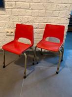 2 oude kinderstoeltjes, Ophalen