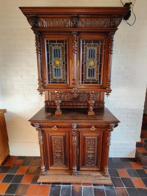 Antieke Mechelse kast - met glas in lood - leeuwenkoppen, Antiek en Kunst, Antiek | Meubels | Kasten, Ophalen