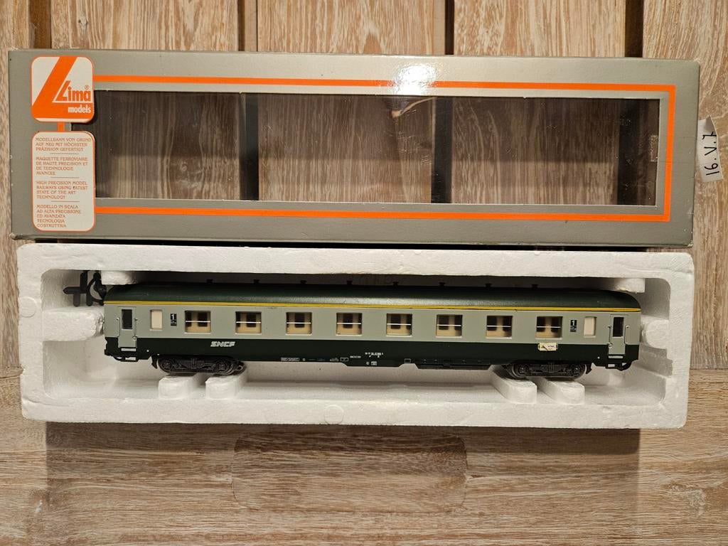 Voiture DEV 1ere classe Sncf Lima 309103, Hobby & Loisirs créatifs, Trains miniatures | HO, Analogique, Enlèvement ou Envoi, Courant alternatif