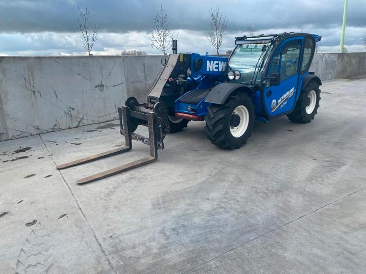 Chariot télescopique New Holland LM6.28, Articles professionnels, Machines & Construction | Chariots élévateurs & Transport interne
