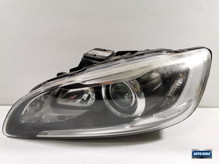 Phare gauche d'un Volvo V60, -, 3 mois de garantie, -, -