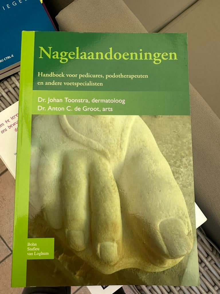 Boek pedicure, Ophalen
