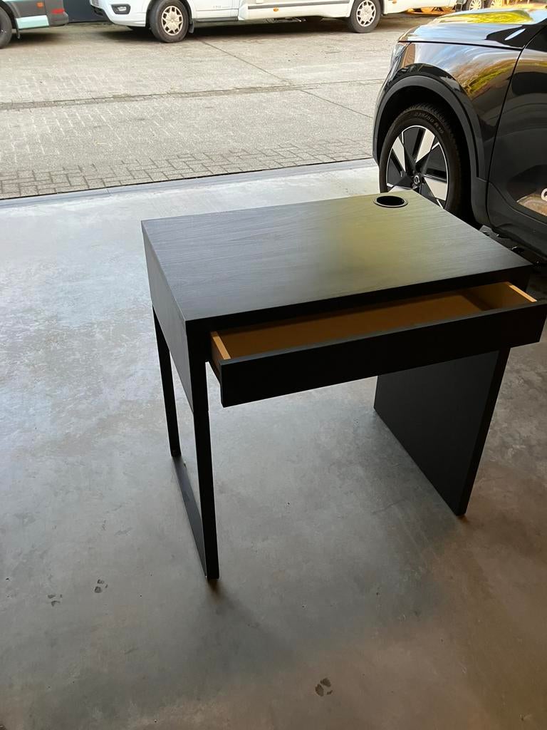 Bureau, Ophalen, Zo goed als nieuw