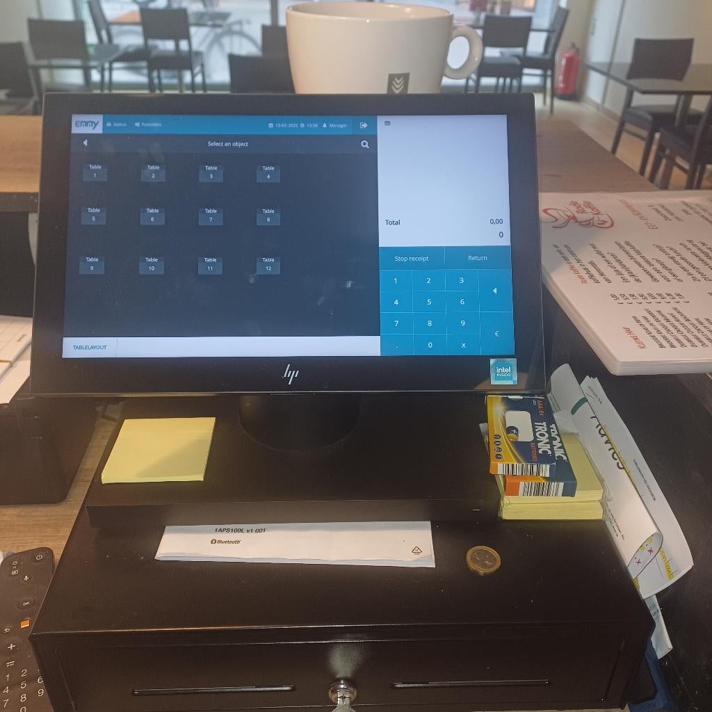 Kassier, betaalautomaat en printer, Ophalen