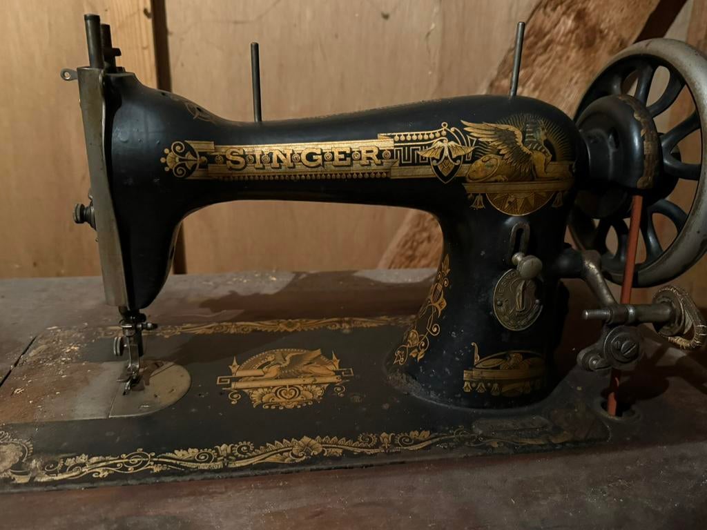 Singer antiek naaitafel, Ophalen