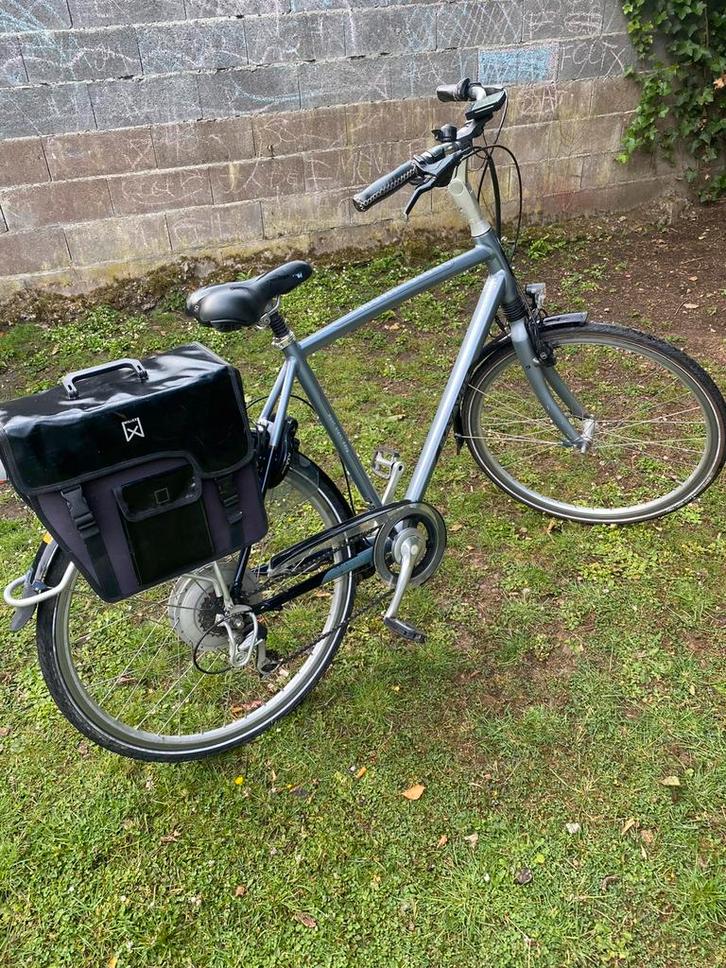 Vélo électrique BATAVUS EASY MONT BLANC 28 pouces 7V, Vélos & Vélomoteurs, Vélos électriques, Comme neuf, Batavus, 55 à 59 cm