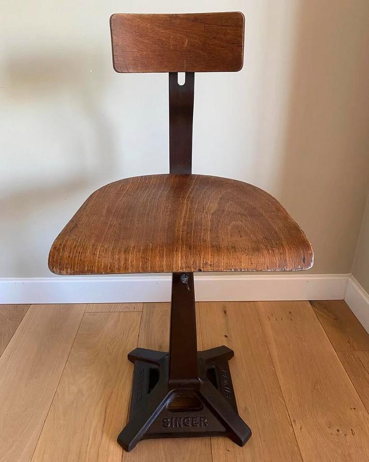 Chaise originale Singer Machinist, Antiquités & Art, Antiquités | Meubles | Chaises & Canapés, Enlèvement