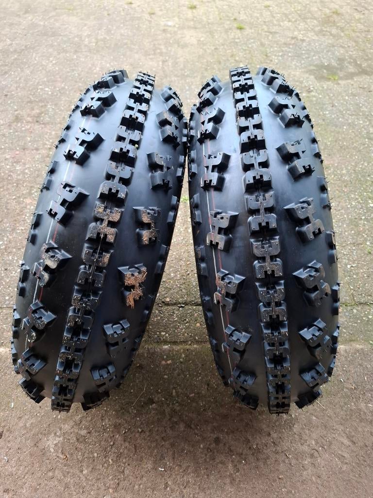 Nouveaux pneus pour quad, Motos, Envoi, Neuf