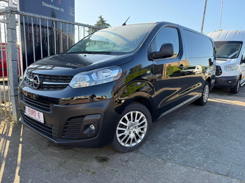 Opel Vivaro maxi L3 en ook een 3 zitter, Auto's, Voorwielaandrijving, Adaptieve lichten, 4 cilinders, Leder en Stof