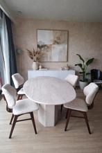 Prachtige ovale travertin eettafel., Huis en Inrichting, Tafels | Eettafels, Ophalen, Zo goed als nieuw, Ovaal