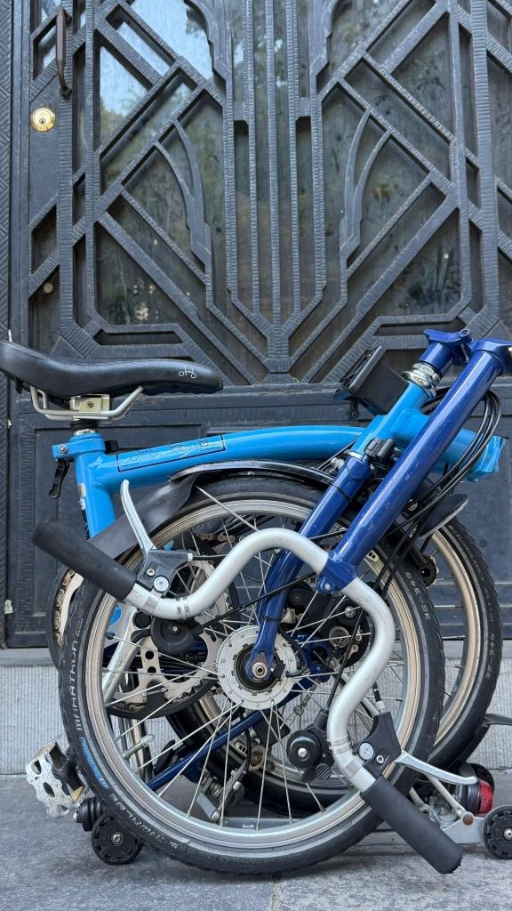 Brompton H6R blauw 6-versnellingen licht uitstekende staat, Ophalen, Brompton, 14 tot 16 inch, Versnellingen