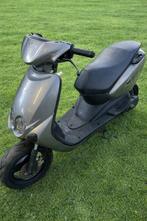 Yamaha neos b klasse met werk aan, Fietsen en Brommers, Ophalen, Zo goed als nieuw