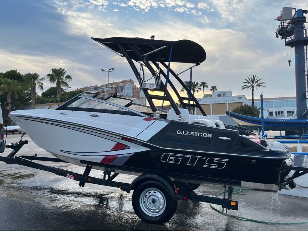 Bateau Glastron GTS 187, Sports nautiques & Bateaux, Speedboat, Utilisé, Autres carburants