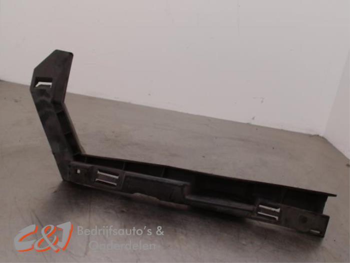 Calandre d'un Opel Vivaro, Autos : Pièces & Accessoires, Carrosserie & Tôlerie, Opel, Utilisé, 3 mois de garantie, Enlèvement ou Envoi