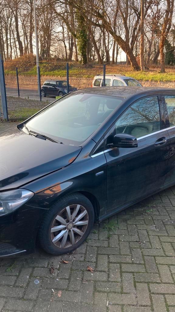 Mercedes B180 CDI, Auto's, Mercedes-Benz, Particulier, B-Klasse, Diesel, Euro 5, Handgeschakeld, Zwart, Ophalen