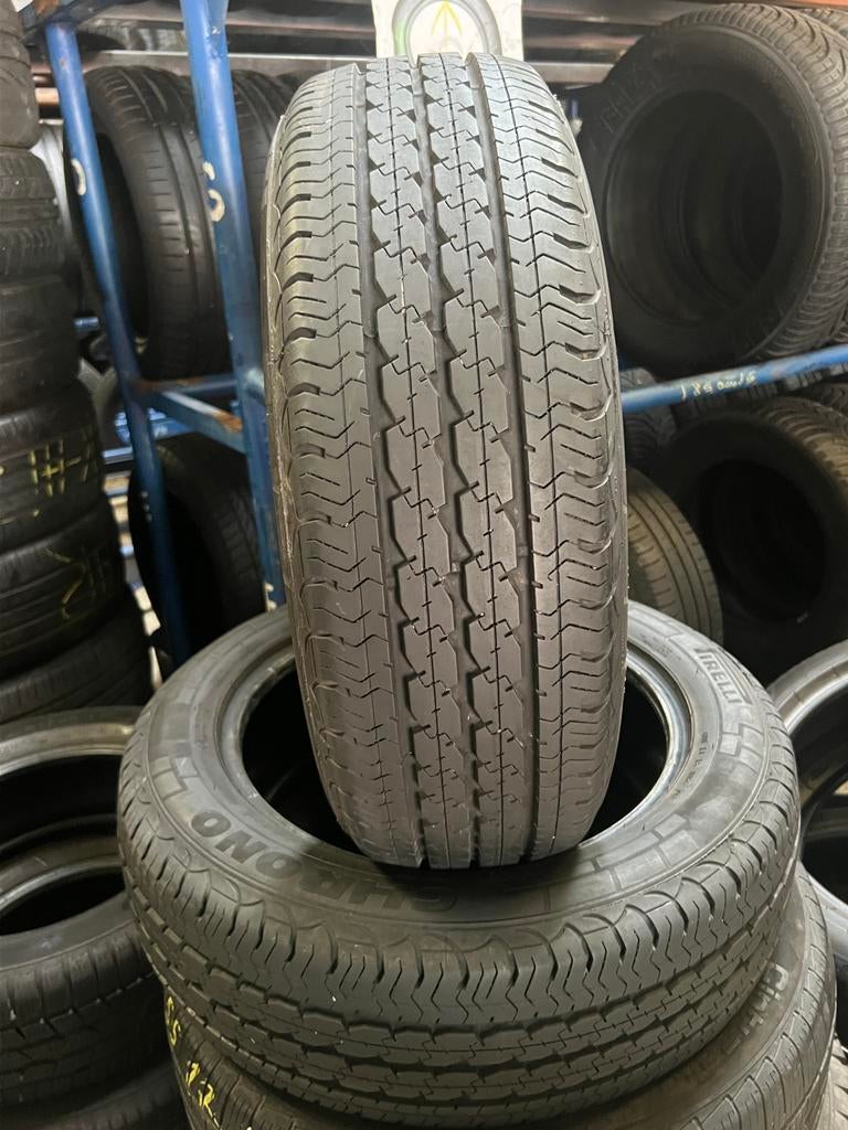 195/60/16c Pirelli avec montage et équilibrage, Enlèvement