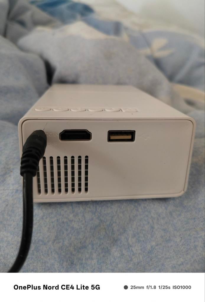 Petit projection connecté, Informatique & Logiciels