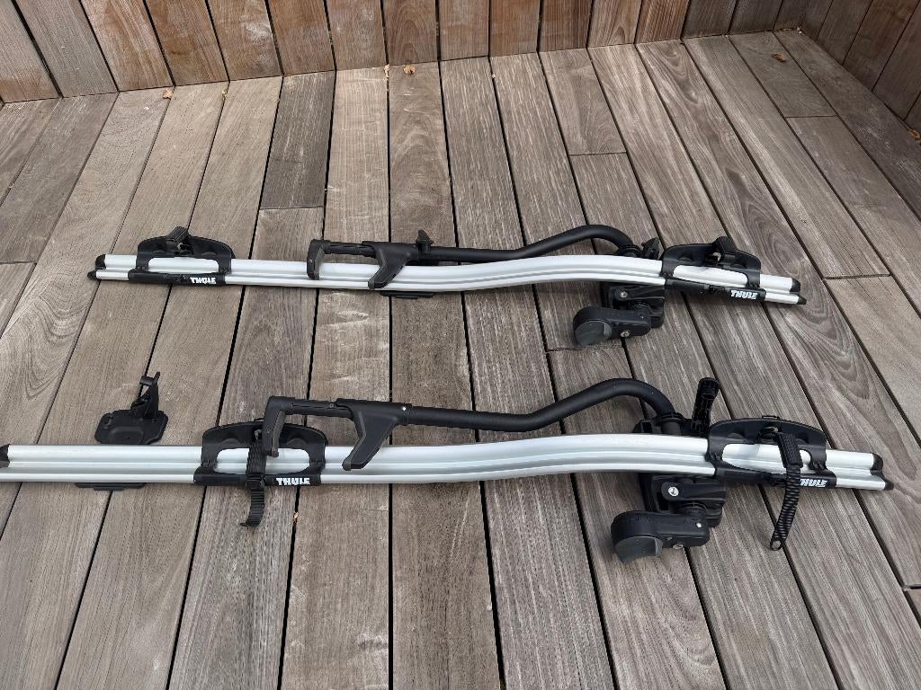 Dakfietsendrager Thule ProRide 591, Ophalen, Brede banden, Zo goed als nieuw, Dakdrager