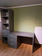 Bureau met boekenkast en kleerkast., Ophalen