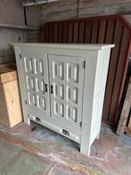 Eiken kast, Huis en Inrichting, Kasten | Buffetkasten, Ophalen, Zo goed als nieuw