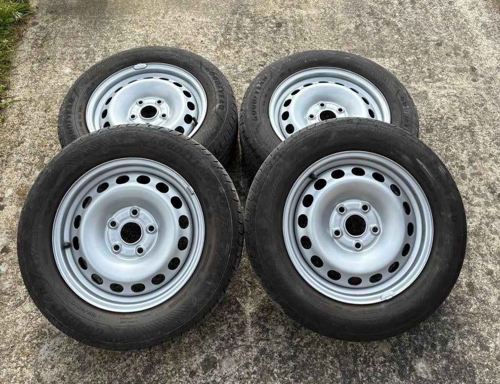 Jantes vw audi seat 5x112 ( 195/65/15 ), Autos : Pièces & Accessoires, Pneus & Jantes, Enlèvement, Pneu(s)