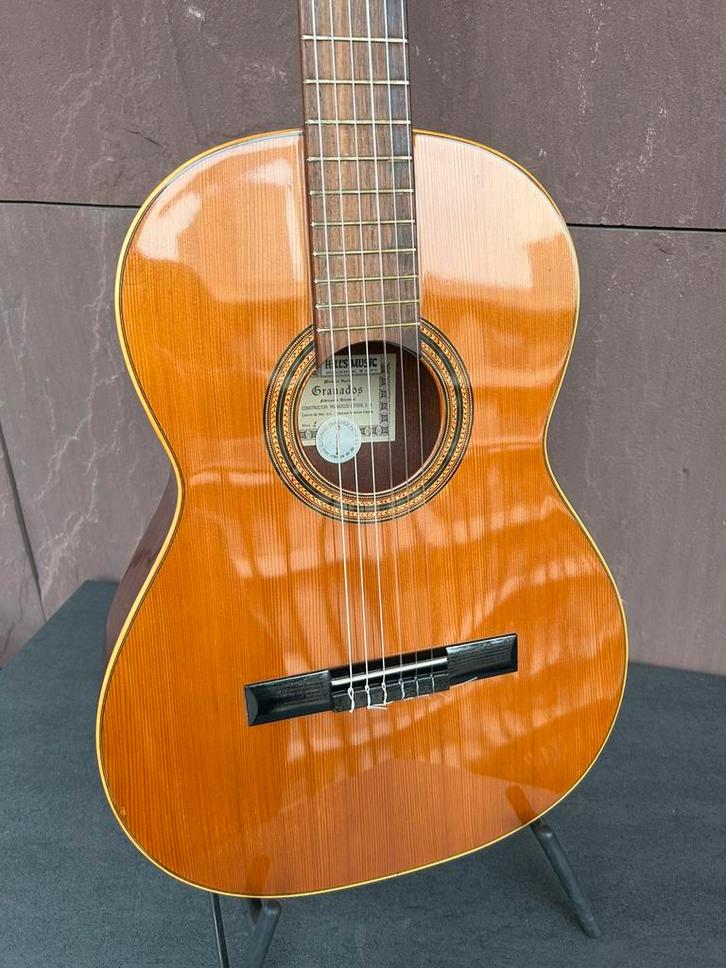 Spaanse Esteve Model 1 (Massief Ceder/Mahonie), Muziek en Instrumenten, Snaarinstrumenten | Overige, Zo goed als nieuw, Ophalen