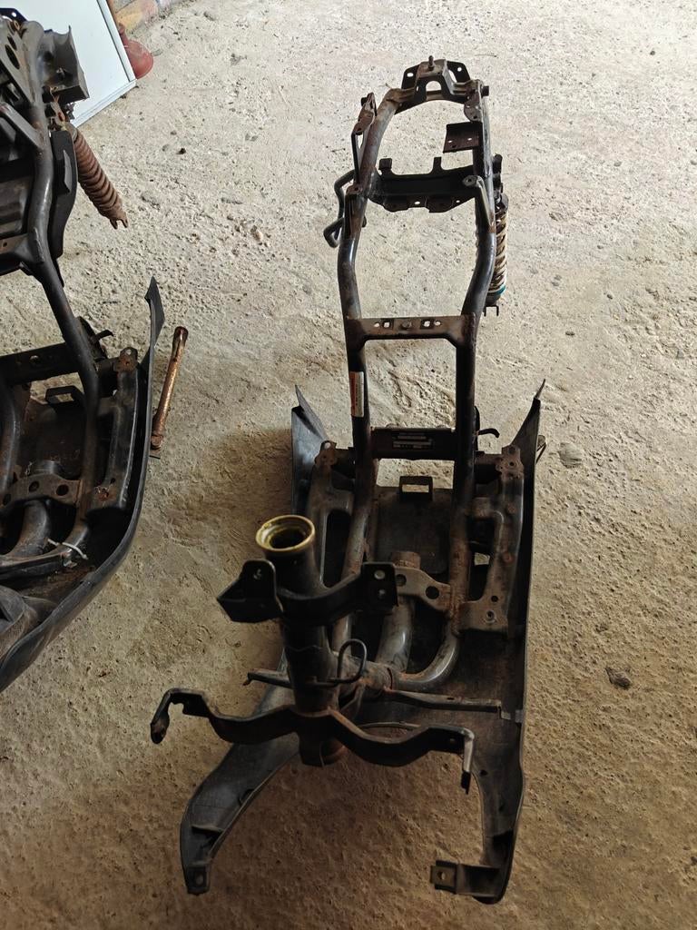 booster oud model frame zonder papieren, Ophalen, Frame