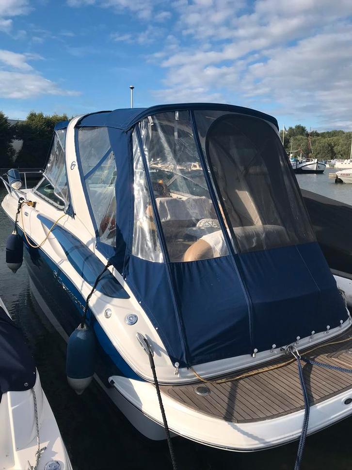 Crownline Cabin Cruiser 285, Watersport en Boten, Motorboten en Motorjachten, Zo goed als nieuw, Polyester, 6 tot 9 meter, Benzine
