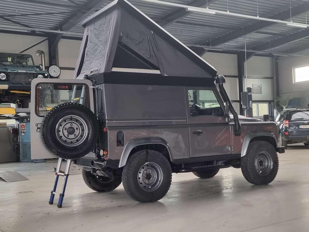 Land Rover Defender 90 * 2.4 Turbo - D * CAMPER * OVERLAND, Auto's, 90 kW, 122 pk, Gebruikt, 4x4