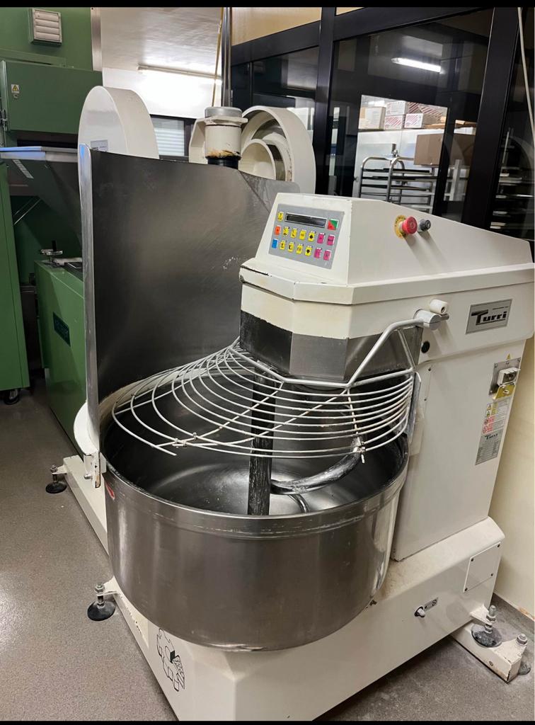 Kneder turri met lift, Ophalen, Gebruikt, Bakkerij en Slagerij