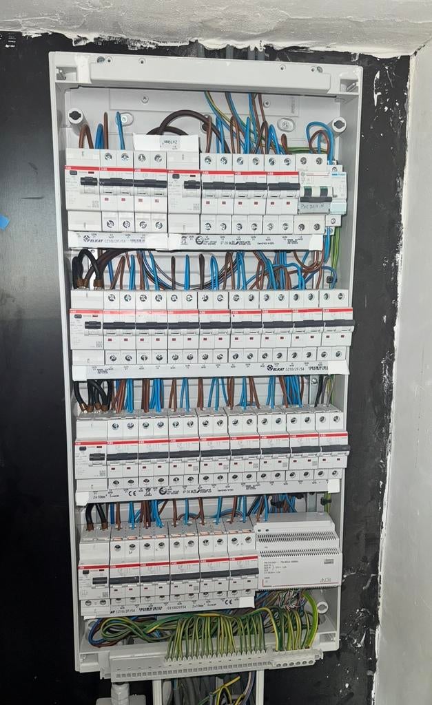 Electricien NL/FR/ENG, Bricolage & Construction, Enlèvement