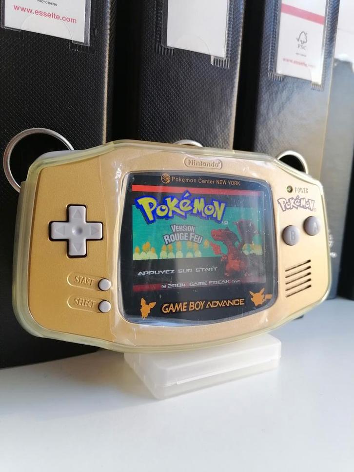 Game Boy Advance Collector Pokémon Center NY Écran IPS 2026, Consoles de jeu & Jeux vidéo, Consoles de jeu | Nintendo Game Boy